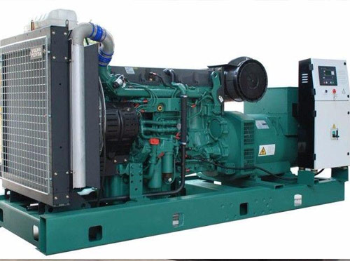 山根镇升级现有发电机组的成本大概是多少？